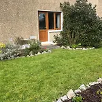 Charming, Modern Masonette In Heart Of River Town * Фермой