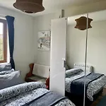 Charming, Modern Masonette In Heart Of River Town