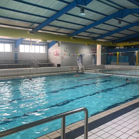 Charming, Modern Masonette In Heart Of River Town