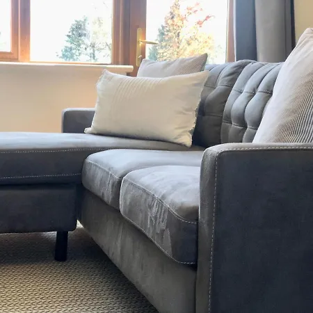 Charming, Modern Masonette In Heart Of River Town *