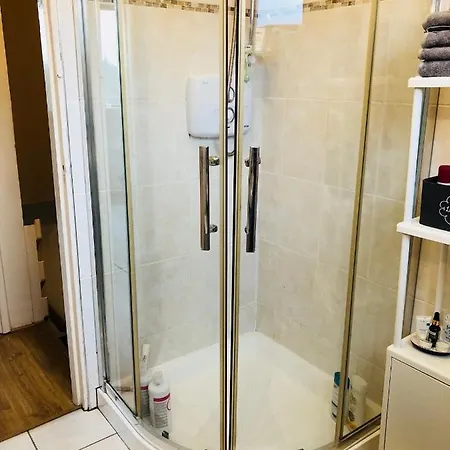 Charming, Modern Masonette In Heart Of River Town Apartment