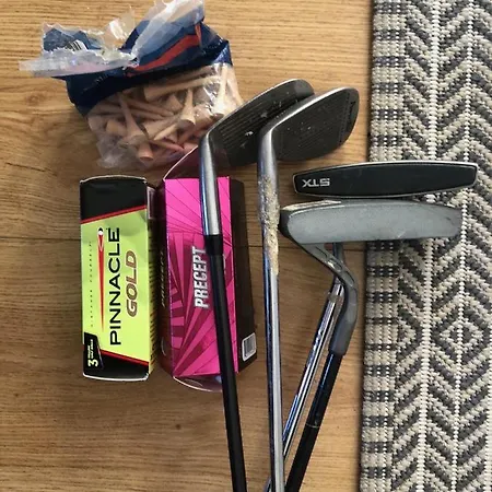 Charming, Modern Masonette In Heart Of River Town Apartment *