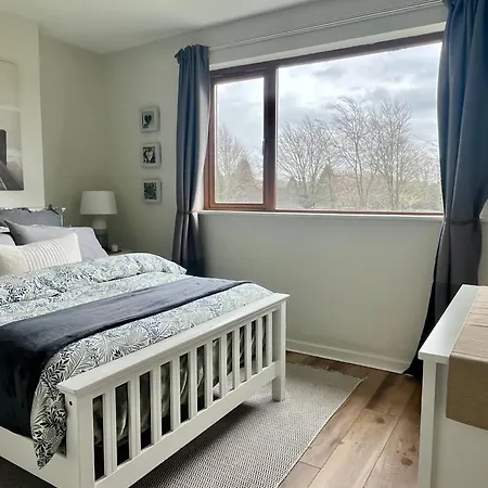 Διαμέρισμα Charming, Modern Masonette In Heart Of River Town