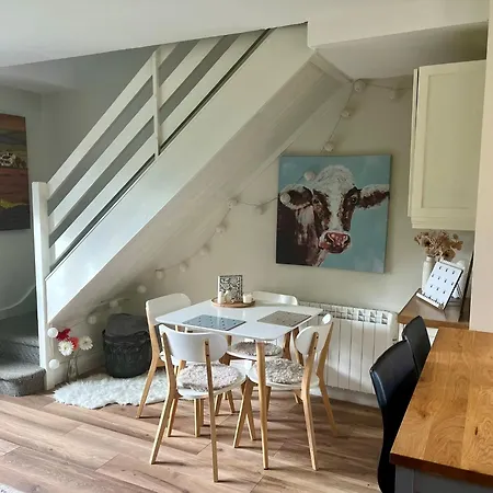 Διαμέρισμα Charming, Modern Masonette In Heart Of River Town